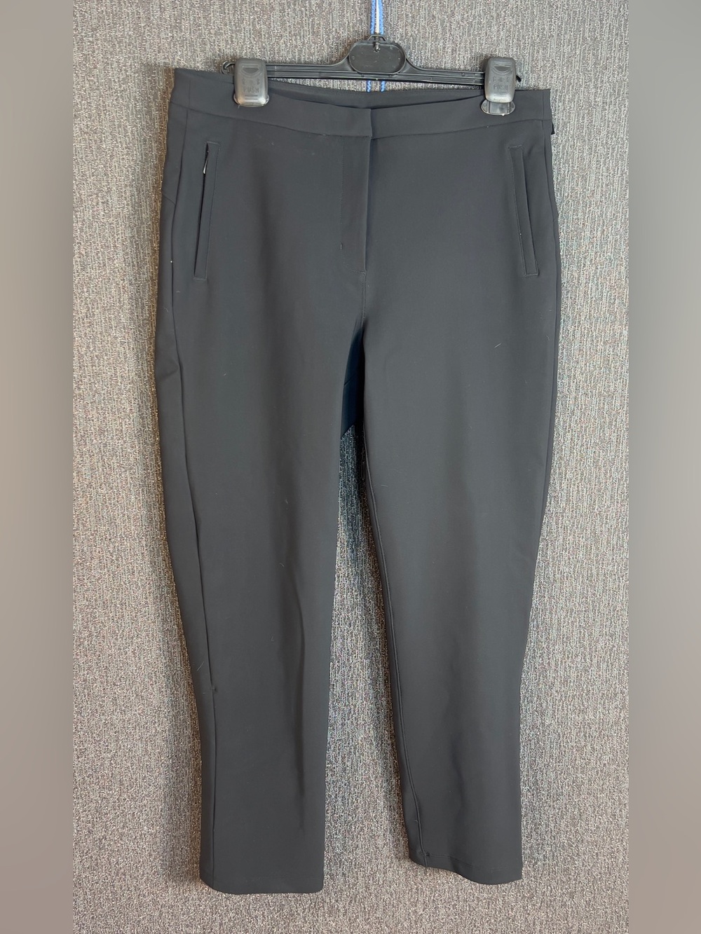 Lululemon NWOT capri-great stretch!